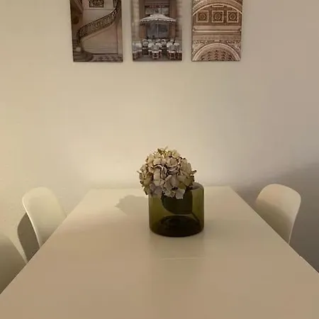Exklusive In Der Schönen Stadt Apartment